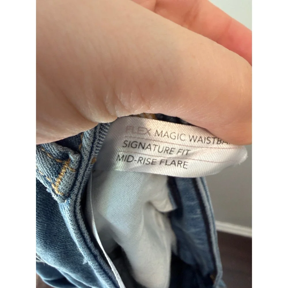 Lane Bryant Signature Fit Flex Magic Waistband Mid-Rise Flare Jeans Blue Size 28